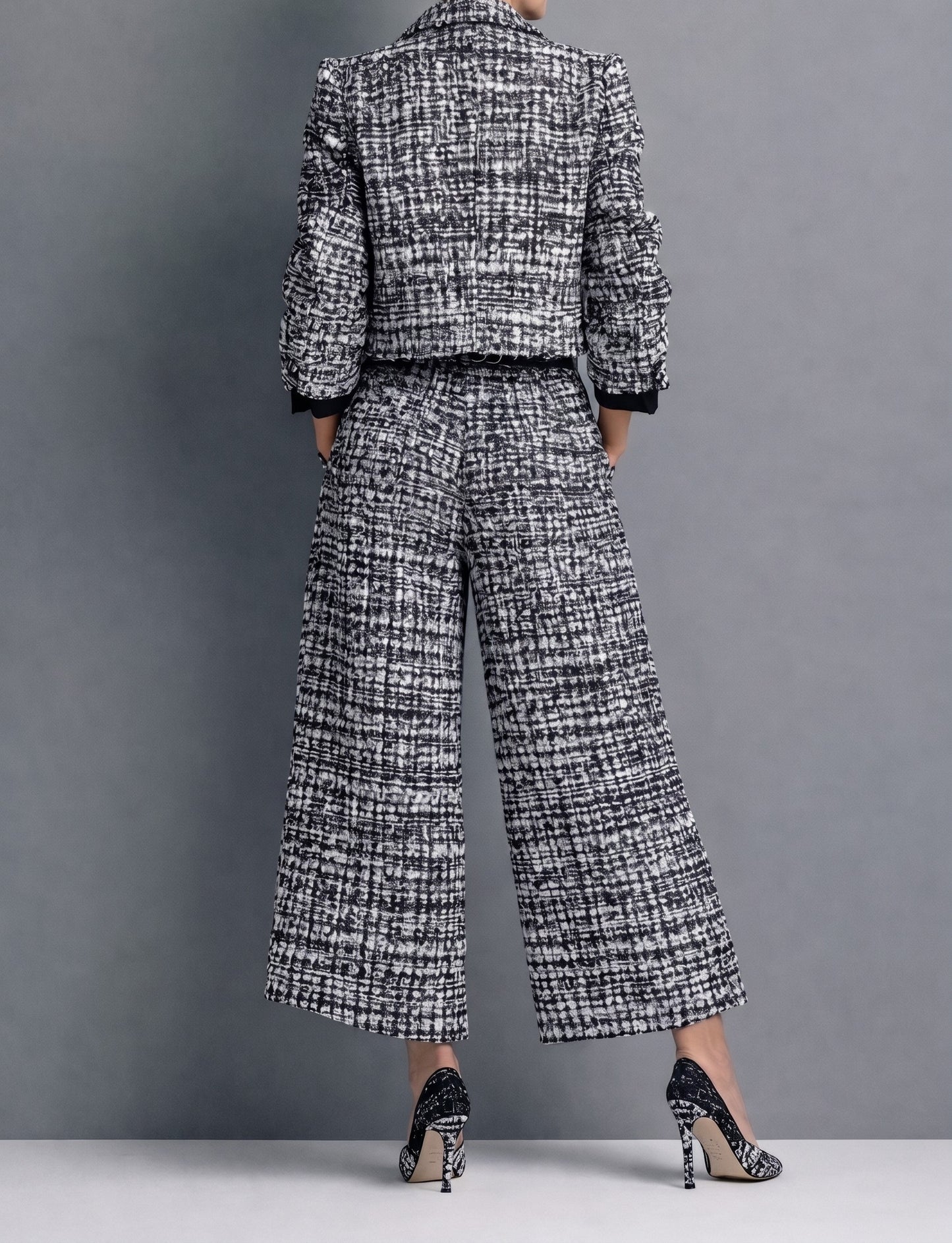 Lucía 洗練された多用途セット