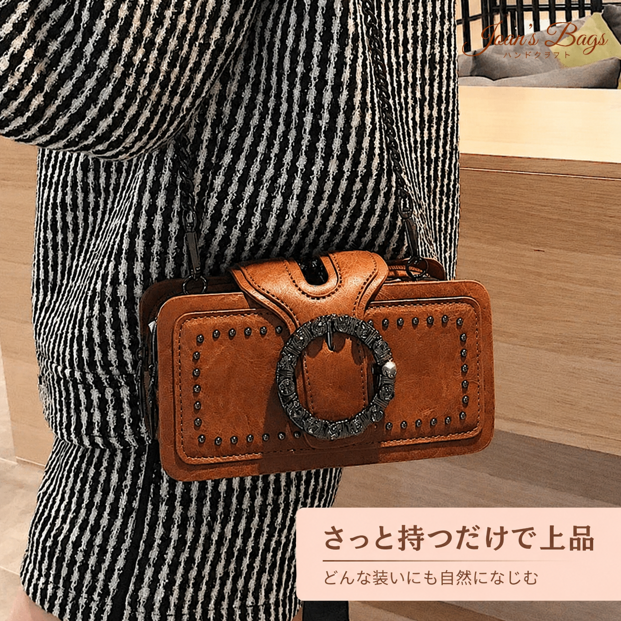 マルゲリータ スタッズ付きバックル 本革クラッチバッグ