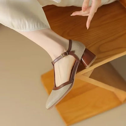 イサヴァ ミッドヒール シューズ