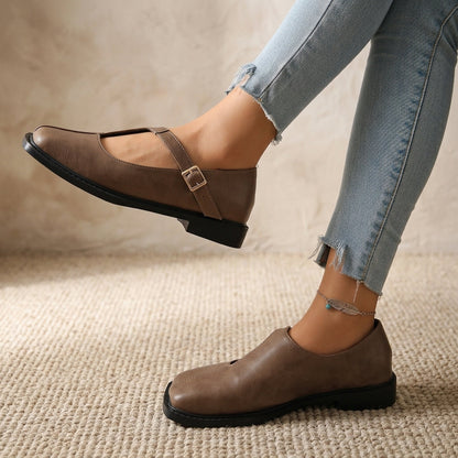 レディース Maura スクエアトゥ フラットシューズ