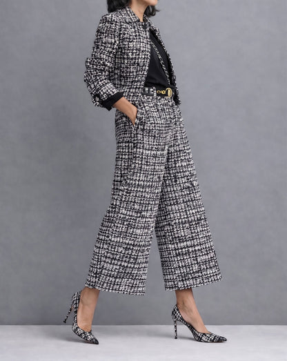 Lucía 洗練された多用途セット